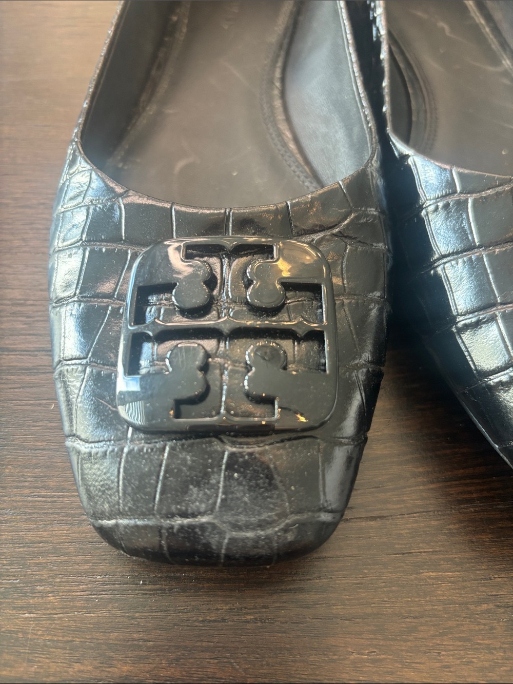 Tory Burch Black Croc-Embossed Logo Square-Toe Flats - Picture 2 of 8